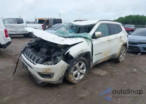 2018 Jeep Compass Latitude 4X4 из США, поврежденный, VIN 3C4NJDBB2JT248974